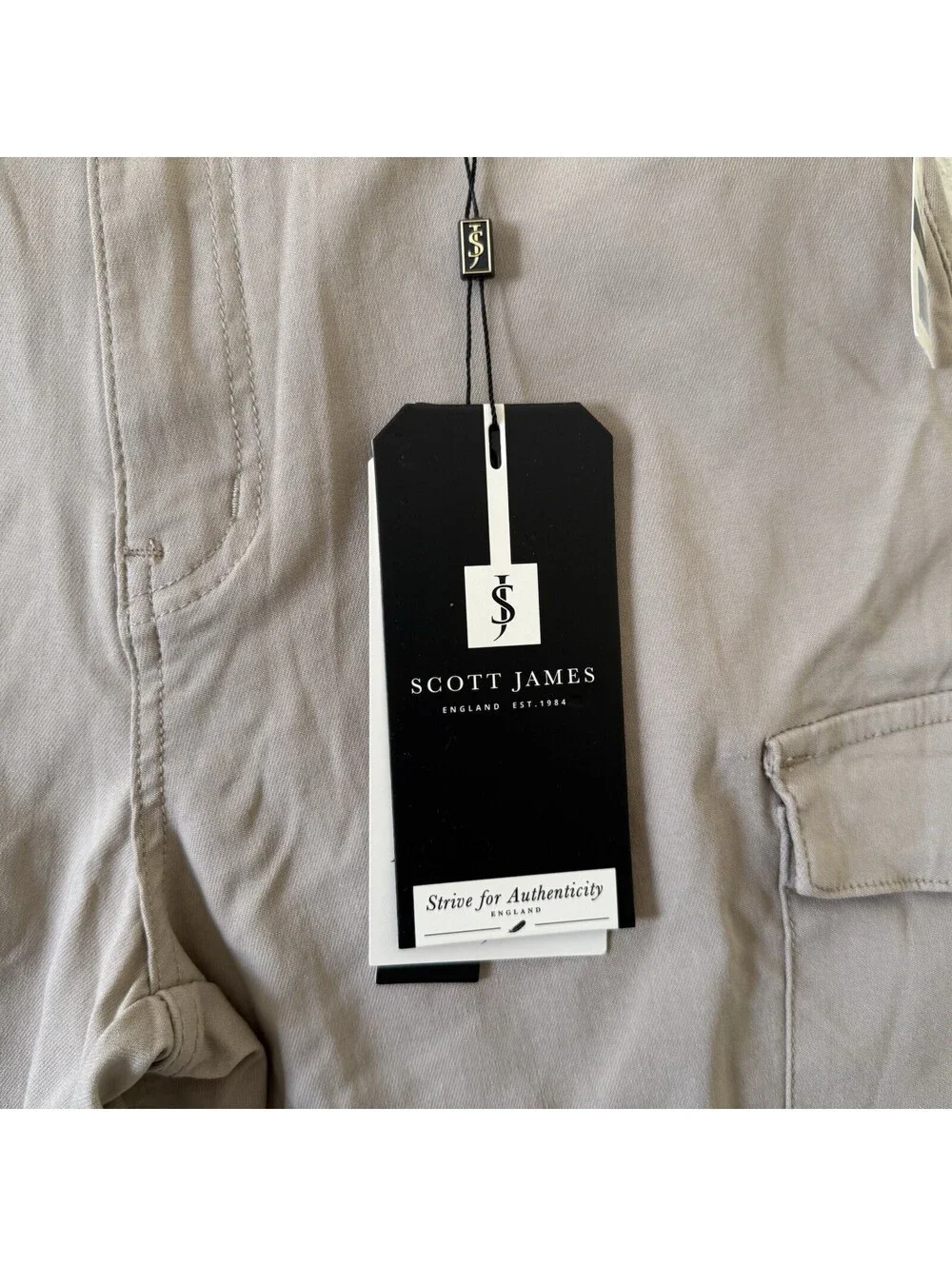 NEW Scott James Cargo Shorts Superior Stretch Size 32 Light Khaki NWT Utility